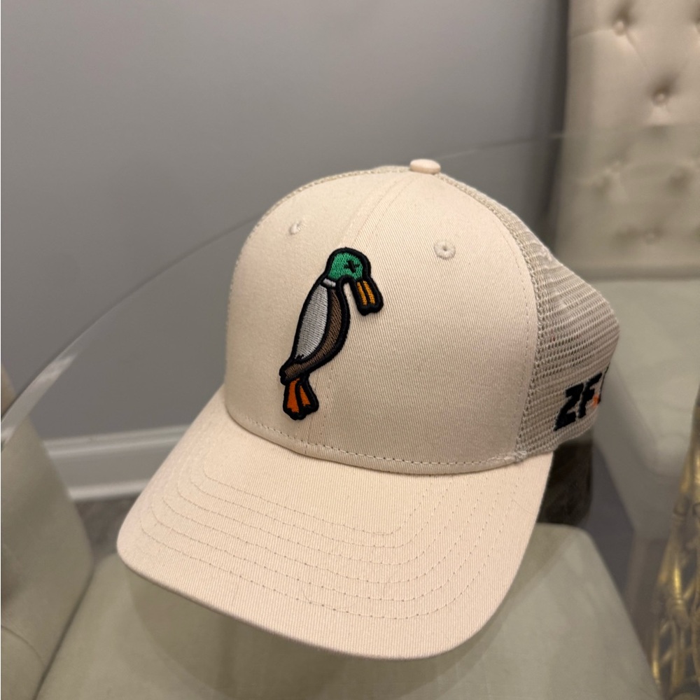 24.7 Hunt Snapback